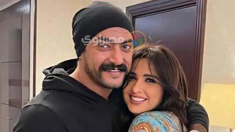 أهدى لها تكريمه في حفل “وشوشة” وغابت عن “الإسكندراني”.. اللحظات الأخيرة بين العوضي وياسمين عبدالعزيز قبل الطلاق
