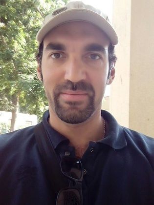 أحمد عزت