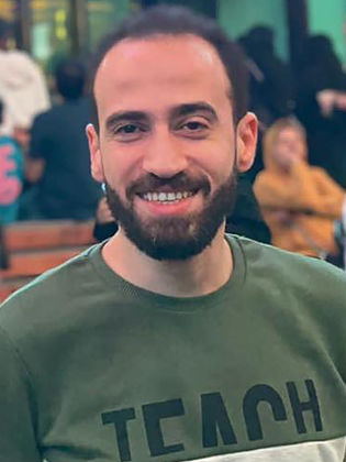 مصطفي حسني