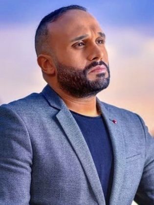 مصطفي محفوظ